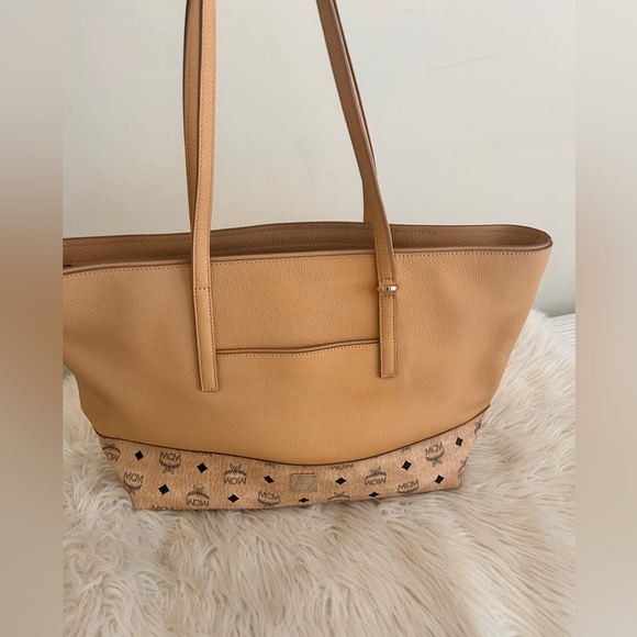 MCM Tote Bag - Picture 2 of 6